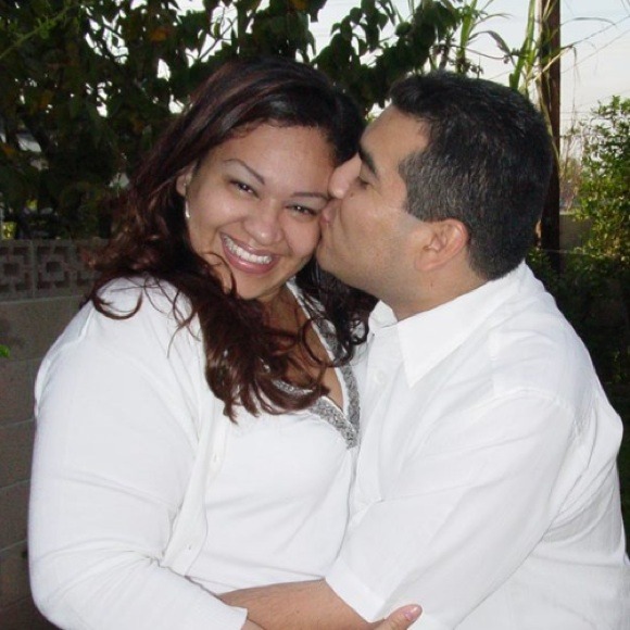 MEET YOUR SELLER/BUYER!!! - Picture 3 of 4