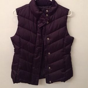 Gap puffer vest