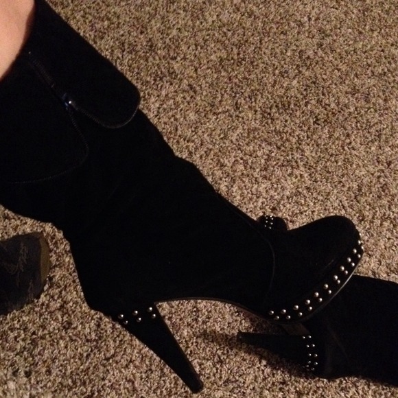 Sexy studded boots - Picture 1 of 4