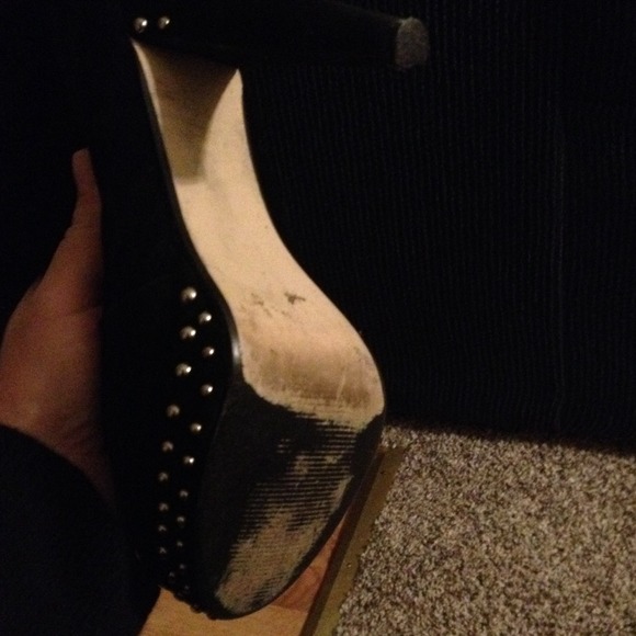 Sexy studded boots - Picture 3 of 4