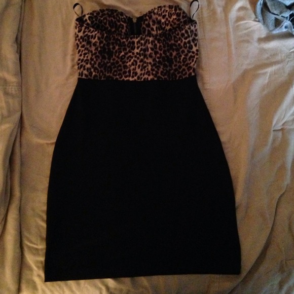🙅SOLD🙅 - Picture 2 of 2