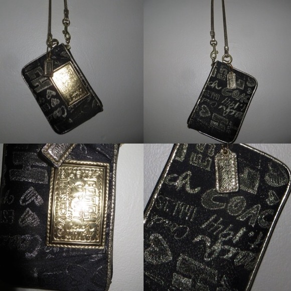 Coach poppy wristlet black and gold