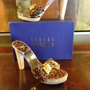 Brand new lacquered leopard mules