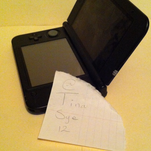 Nintendo - Picture 3 of 3