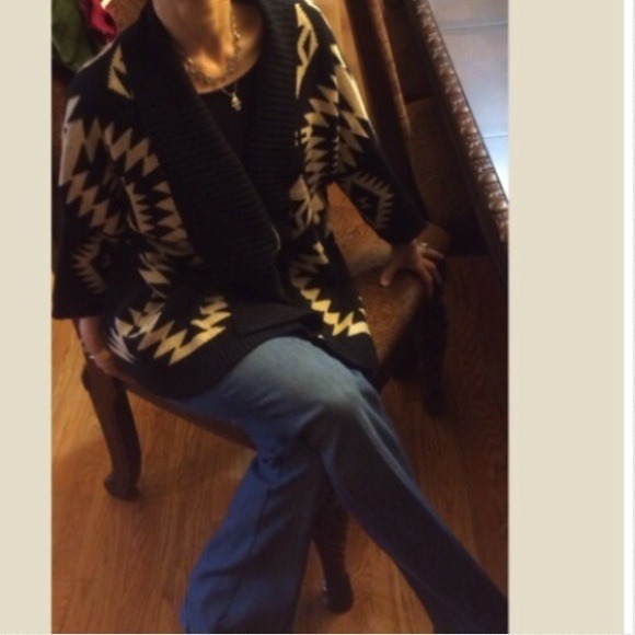 Black and taupe Aztec cardigan - Picture 2 of 2