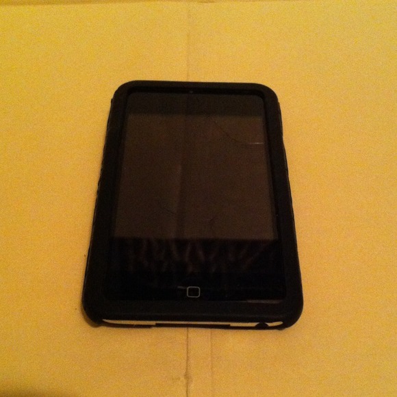 Ipod - Picture 2 of 2