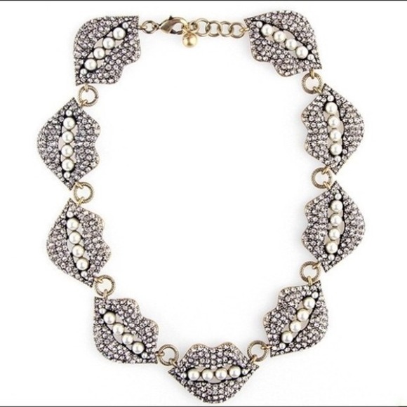 ❌SOLD OUT (awaiting order)❌ Statement Necklace - Picture 3 of 4