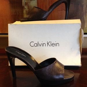 Beautiful brown and black mules