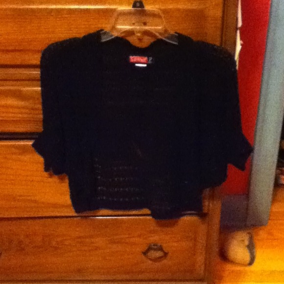 Black shrug