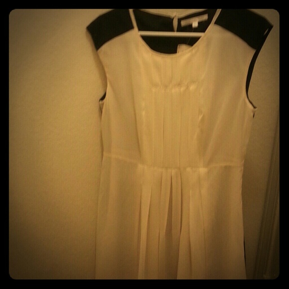 Black and Cream Flowy Dress