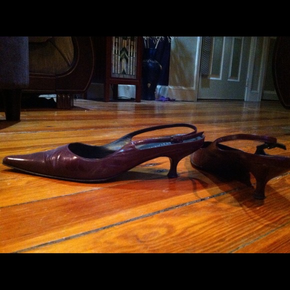 Nathalie M Leather Kitten Heel Slingbacks - Picture 4 of 4