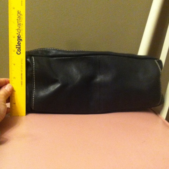 💥Leather Fossil Handbag💥 - Picture 3 of 4