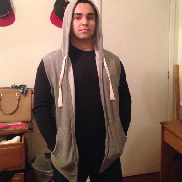 Gray American Rag Vest - Picture 2 of 4