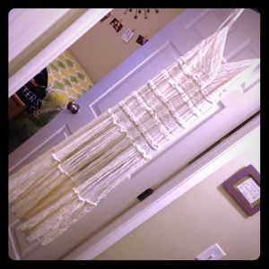 Willow and Clay Lacy Maxi 👗