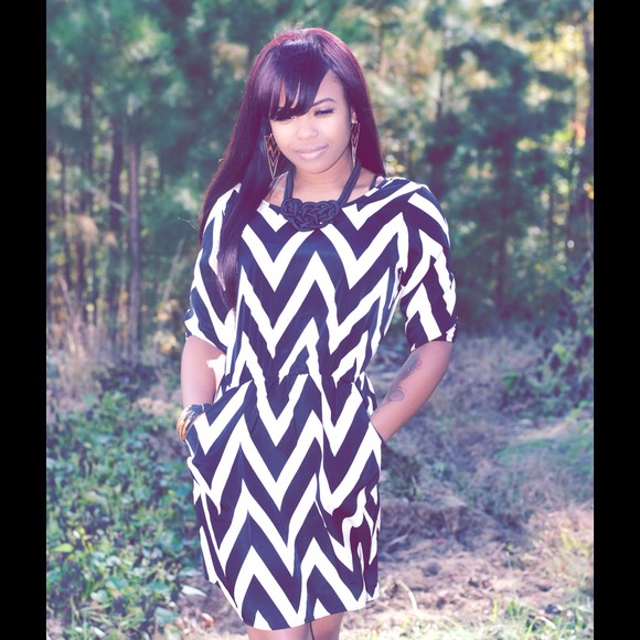 Black and white Retro print dress