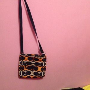 Need to get rid of. I have a lot of coach bags!