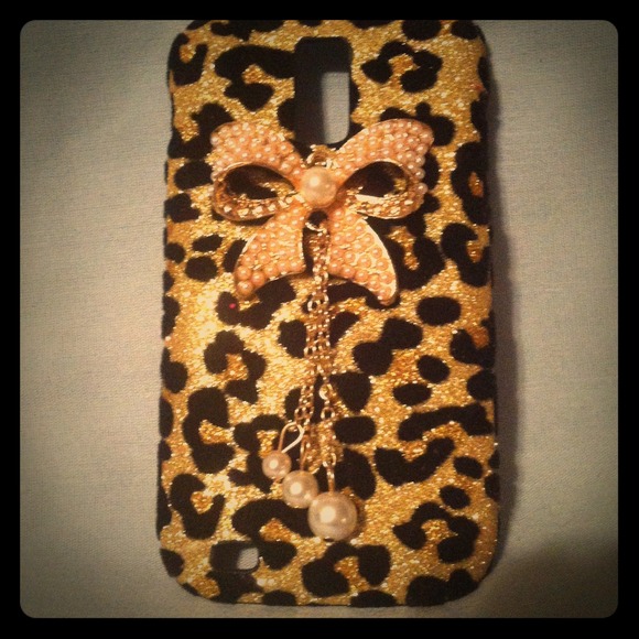 Came in a few days before my phone messed up. 👎 - Picture 1 of 3