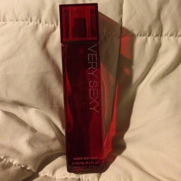 Victoria's Secret very sexy body mist