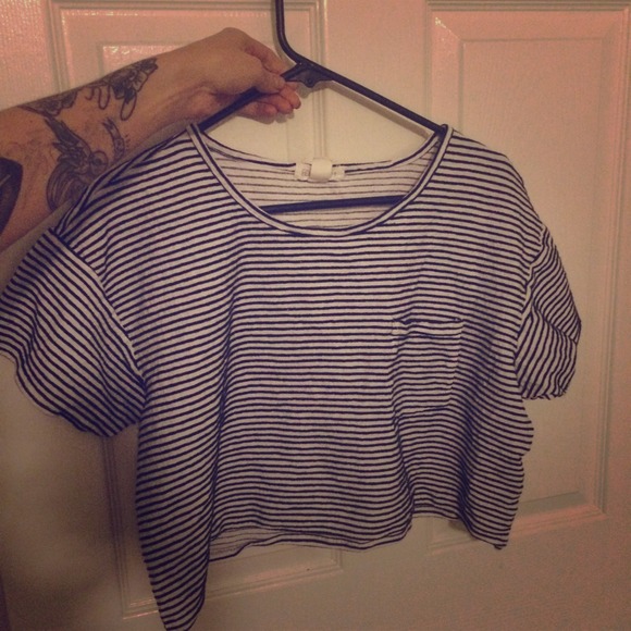 Black&white striped crop top from f21✨◾️◻️ - Picture 1 of 2