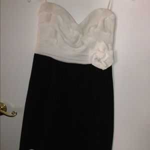 Cute black and white short dress