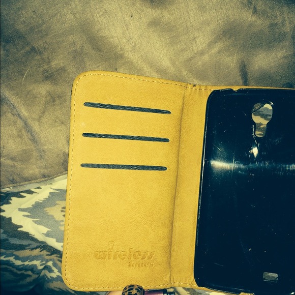 BUNDLE ** 2 Samsung Galaxy S4 cases !! - Picture 3 of 3