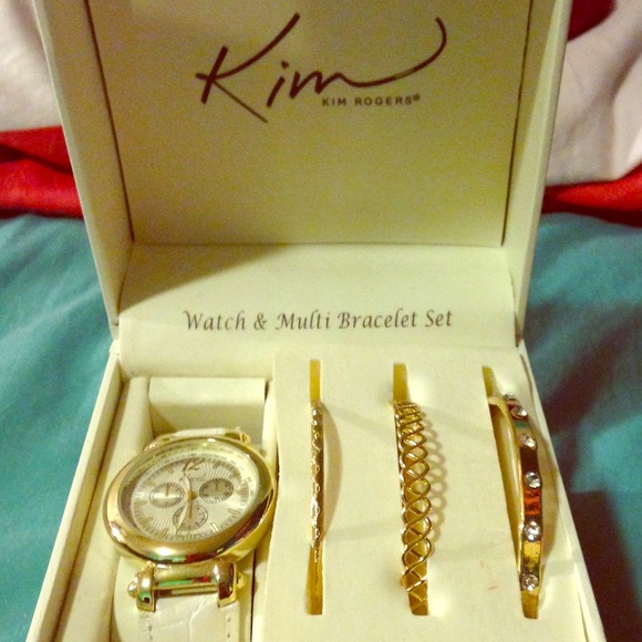 Gold & white watch and bangles set💛