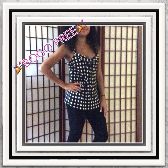 😘INC BLACK AND WHITE SILK POLKA DOT TOP💝