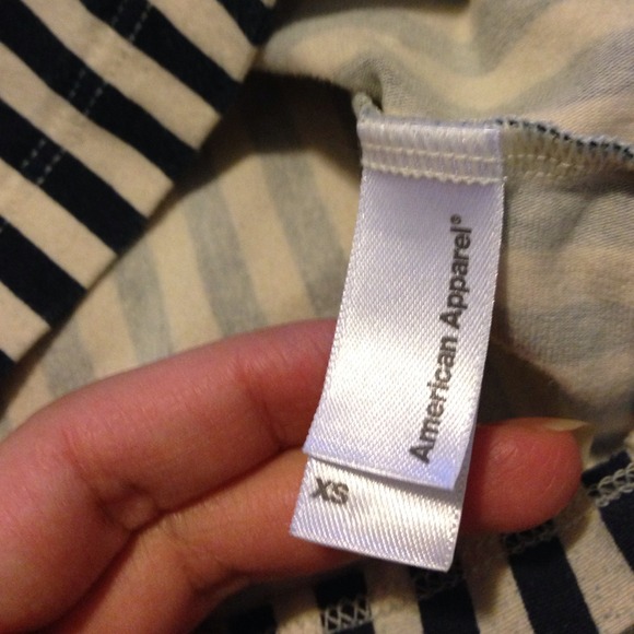 ❌SOLD Turtleneck crop top - Picture 3 of 3