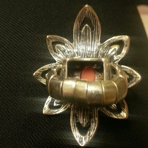 Cute ring - Picture 3 of 3
