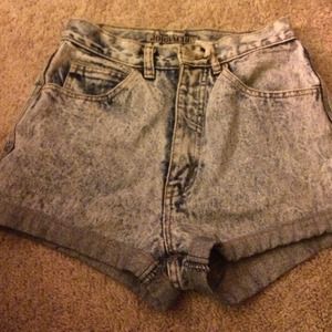 Jordache highwasted acid shorts