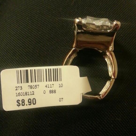 Ring - Picture 2 of 2