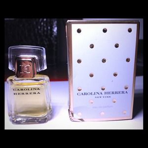 Carolina Herrera mini perfume.