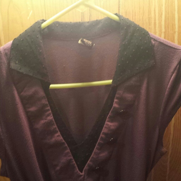 Short Sleeve Belted Fancy T - Picture 2 of 2