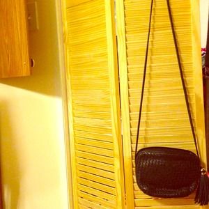 Vintage glam NAVY handbag w/ elegant gold hardware