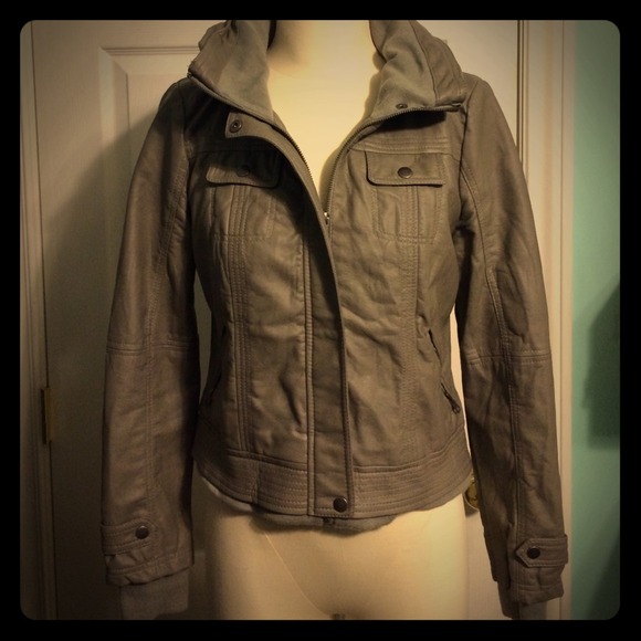 Forever 21 faux leather bomber jacket