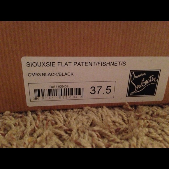 👠 Authentic Louboutin Siouxsie spiked flats 7.5! - Picture 4 of 4