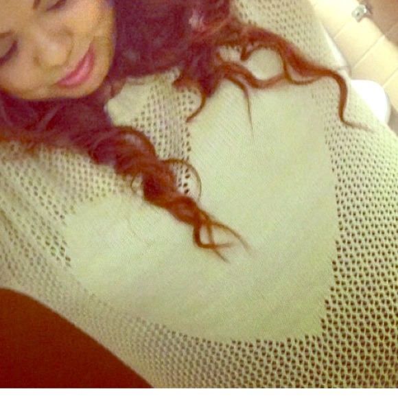 SOLD!!! Cable knit heart sweater