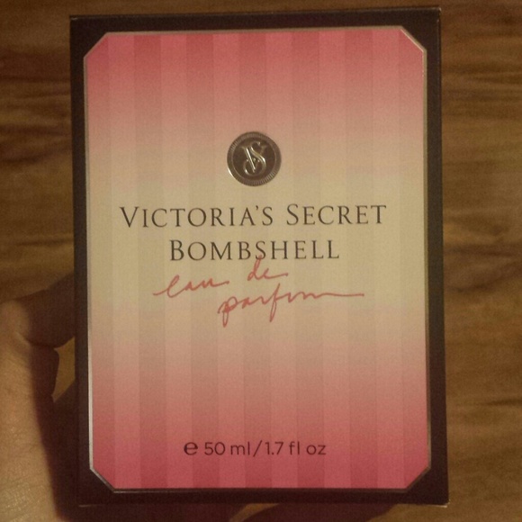 VS Bombshell perfume