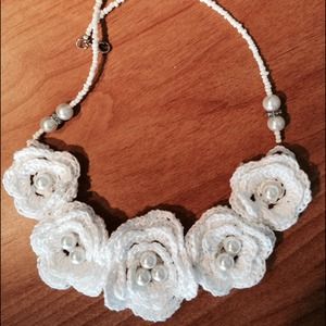 White rose necklace