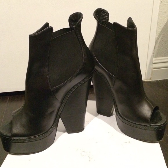 😍Giuseppe Zanotti black open toe wedge booties 39 - Picture 3 of 4