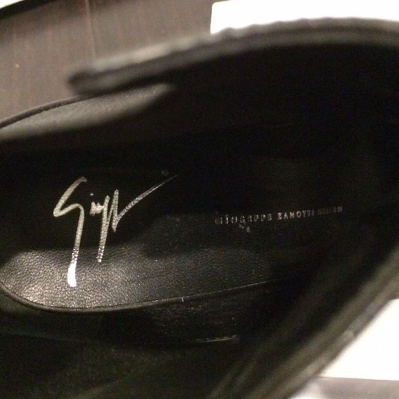 😍Giuseppe Zanotti black open toe wedge booties 39 - Picture 4 of 4