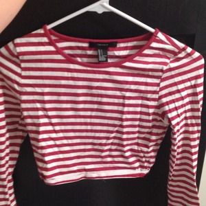 Striped, long sleeve crop top!