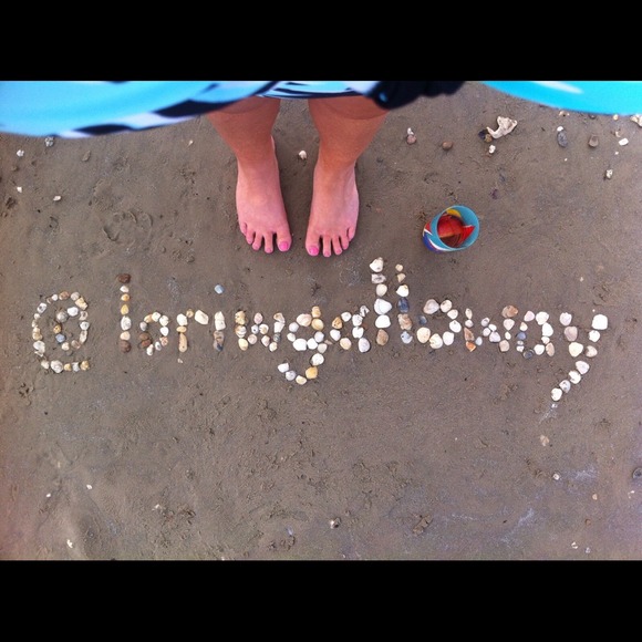 Follow me on Instagram - Picture 4 of 4