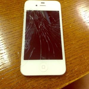 Cracked iPhone 4S
