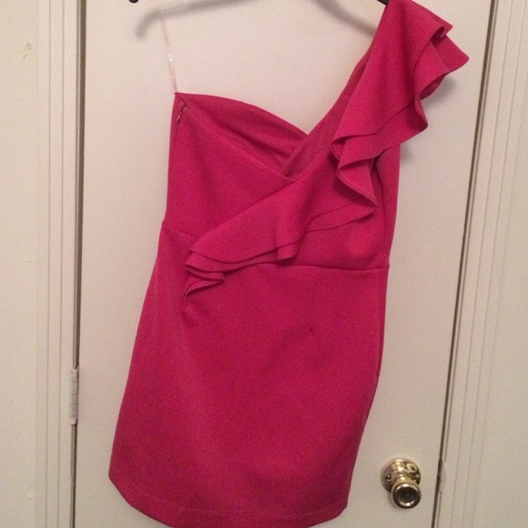 Sexy Hot Pink Dress!! - Picture 2 of 2