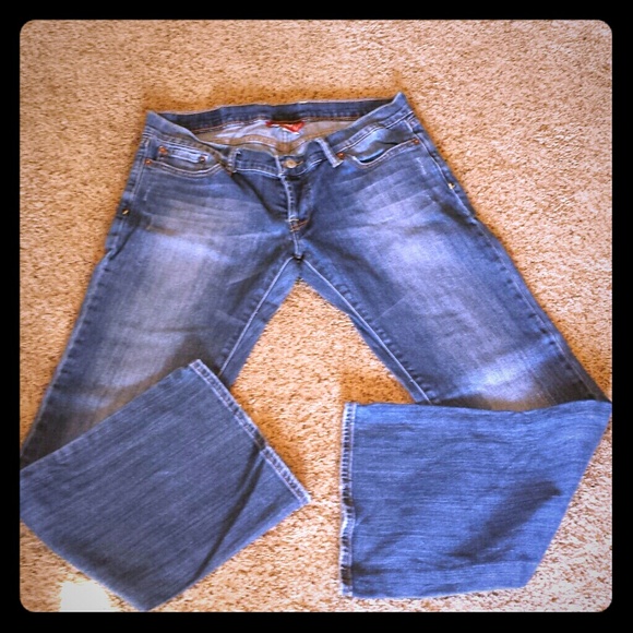 Brand new pair of Lucky Brand jeans!