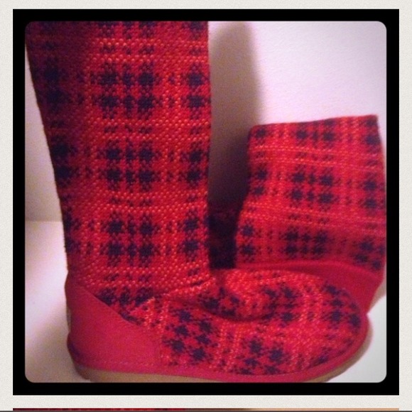 UGG knit Cardy Boots