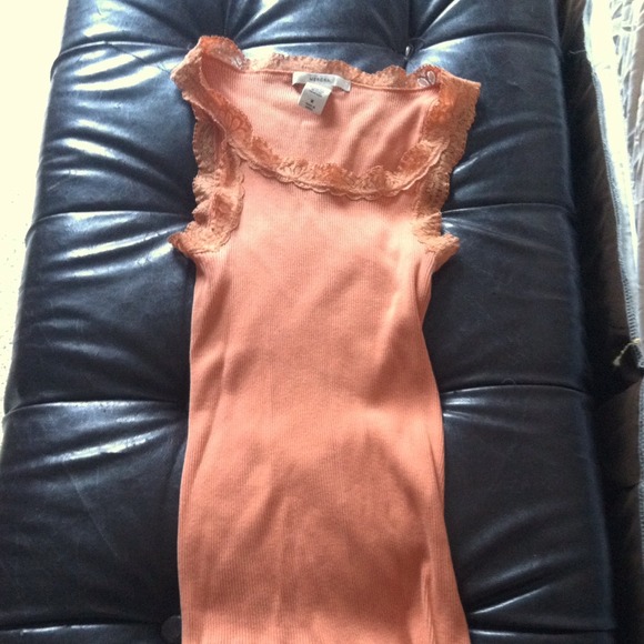 Rubbed tank with lace detail - pale orange
