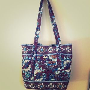 Floral shoulder bag
