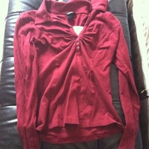 Cute maroon V-neck polo with white accent